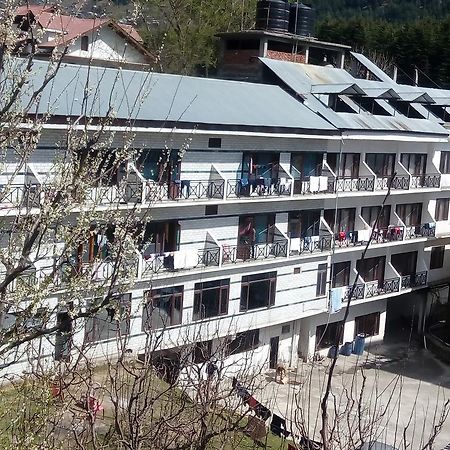 ホテルNandini Palace Manāli エクステリア 写真
