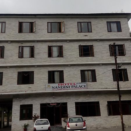 ホテルNandini Palace Manāli エクステリア 写真
